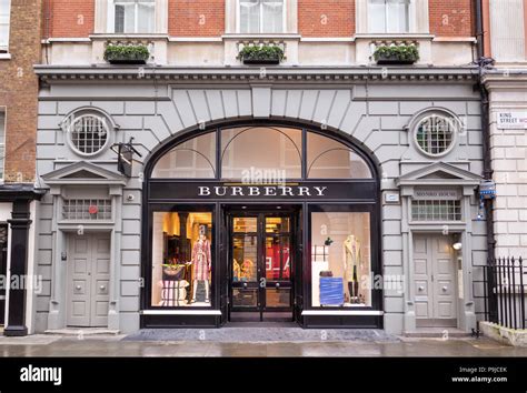 burberry london borse|burberry stores in london.